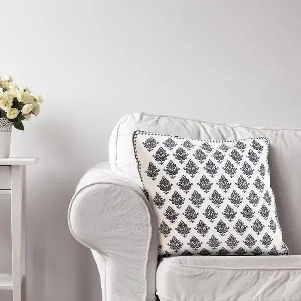 Fantasy 07799BBT Black Beauty Pillow